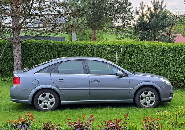 Opel Vectra cena 14500 przebieg: 225000, rok produkcji 2006 z Gorlice małe 56